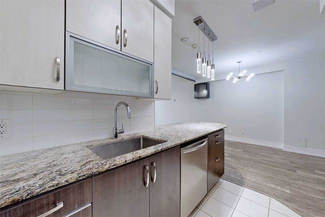 1 - 8171 Kipling Ave, Condo with 1 bedrooms, 1 bathrooms and 1 parking in Vaughan ON | Image 14