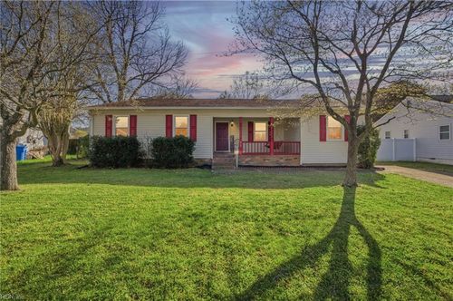 813 Carolyn Dr Drive, Chesapeake, VA, 23320 | Card Image