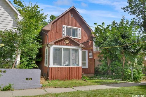 310 Av J N, Saskatoon, SK, S7L2K2 | Card Image