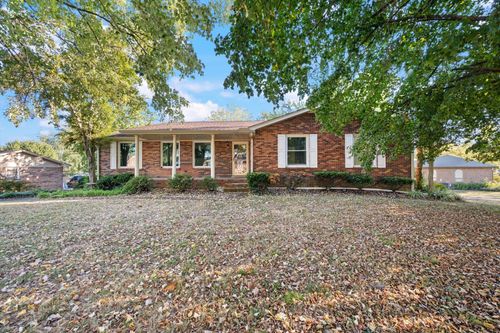 110 Sam Davis Dr, Springfield, TN, 37172-4409 | Card Image