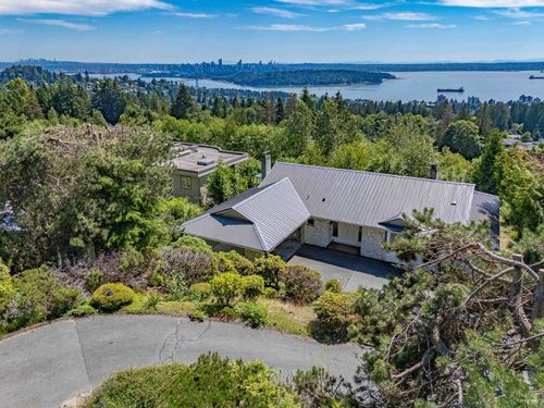 1368 Tyrol Rd, West Vancouver, BC, V7S2L6 | Card Image