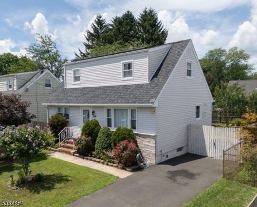 919 Boesel Ave, Manville, NJ, 08835-2420 | Card Image