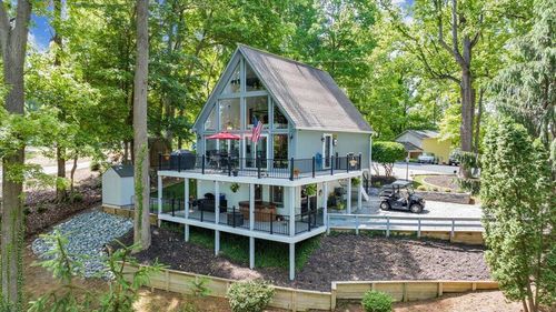 890 Long Island Dr, Moneta, VA, 24121-1950 | Card Image