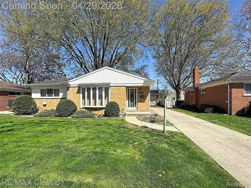 27740 Barkley St, Livonia, MI, 48154-3968 | Card Image
