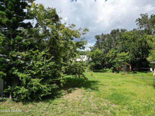 724 State Ave, Holly Hill, FL, 32117-3624 | Card Image