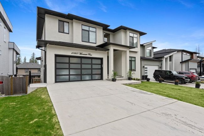 10867 Morrisette Place, House other with 6 bedrooms, 5 bathrooms and 2 parking in Maple Ridge BC | Image 2