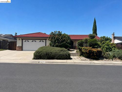 1857 Heatherwood Dr, Pittsburg, CA, 94565-5659 | Card Image