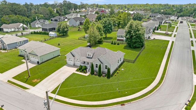 310 Diane Loop, House other with 3 bedrooms, 2 bathrooms and 2 parking in White Bluff TN | Image 46