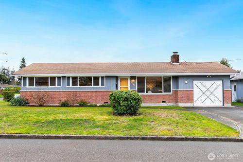 3735 Ne 10th Ln, Renton, WA, 98056-3560 | Card Image