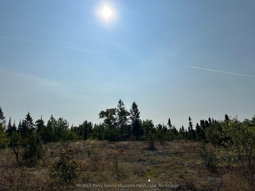 308 N Nipissing Road N, Magnetawan, ON, P0A1P0 | Card Image