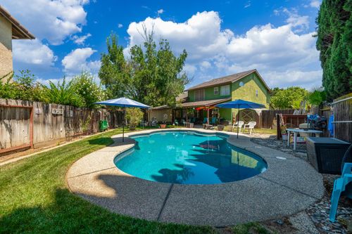 321 High Point Ct, Modesto, CA, 95357-1317 | Card Image