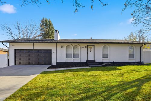 8583 S Harvard Park Dr, Sandy, UT, 84094-1245 | Card Image