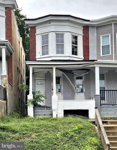 2425 Denison St, BALTIMORE, MD, 21216-2304 | Card Image