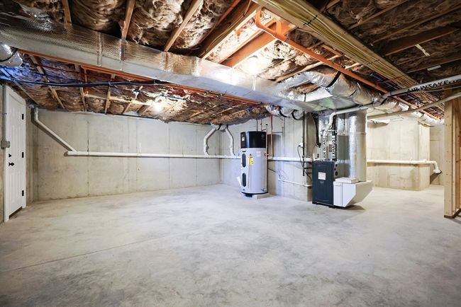 C - 15 Belvoir Ave, Condo with 3 bedrooms, 3 bathrooms and 3 parking in Taunton MA | Image 38