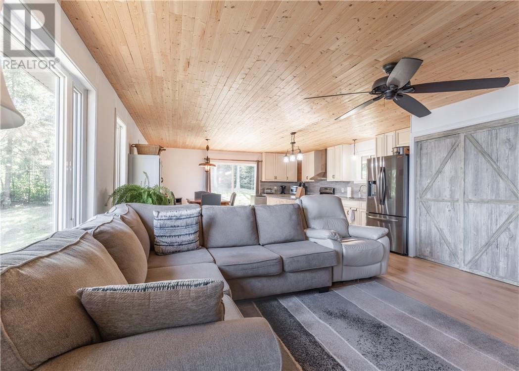 Residential in Capreol 4