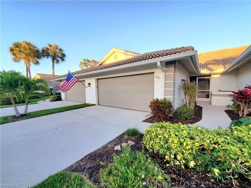 992 Marblehead Dr, NAPLES, FL, 34104-8717 | Card Image