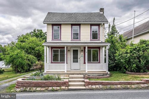 886 Pleasant Hill Rd, FLEETWOOD, PA, 19522-8321 | Card Image