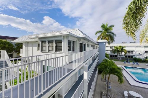 309c-1100 8th Ave, NAPLES, FL, 34102-6968 | Card Image