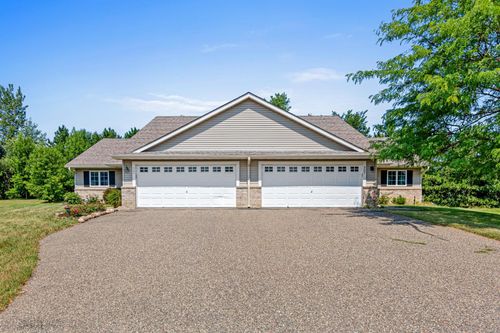 305 Wildwood Cir, Roberts, WI, 54023-8634 | Card Image