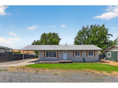 711 Ne Fir St, Pilot Rock, OR, 97868-6854 | Card Image