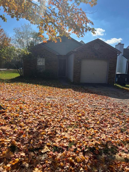 160 Ellemoor Ln, Lexington, KY, 40515-6407 | Card Image