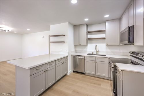 202-2717 Otter Creek Court, Las Vegas, NV, 89117 | Card Image