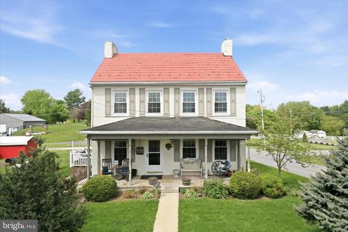 5704 Montgomery Church Rd, GREENCASTLE, PA, 17225-9390 | Card Image