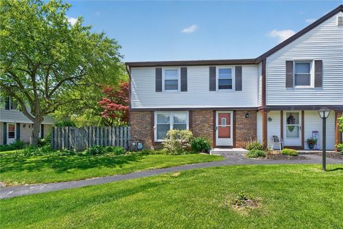 51 Springwood Dr, Webster, NY, 14580-2811 | Card Image
