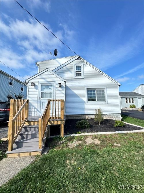928 Dick Rd, Cheektowaga, NY, 14225-3555 | Card Image
