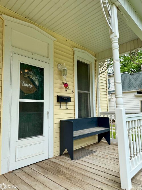 408 4th Ave E, Oskaloosa, IA, 52577-3343 | Card Image