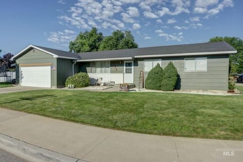 563 Nw 18th St, Ontario, OR, 97914-1382 | Card Image