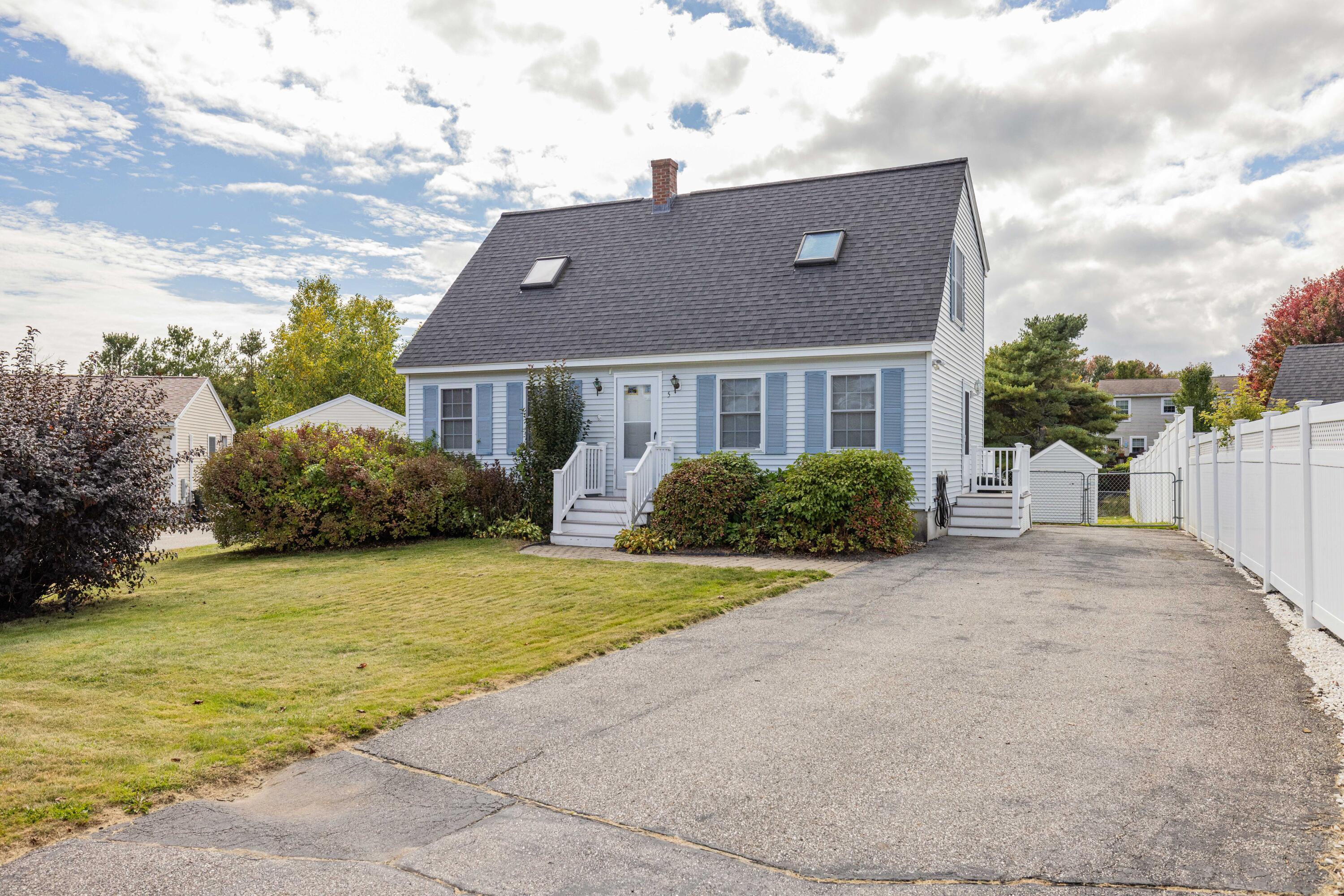 Parker Cir, Saco, ME 04072