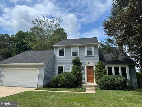 209 Henfield Ave, Cherry Hill, NJ, 08003-1560 | Card Image
