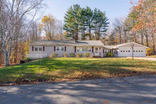 22 Jewell St, South Hampton, NH, 03827-3508 | Card Image