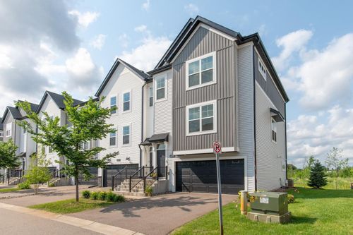 e-8658 London Cir Ne, Blaine, MN, 55449-7426 | Card Image