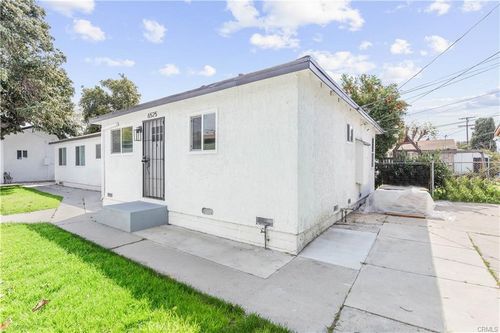 6525 Ajax Ave, Bell Gardens, CA, 90201-3009 | Card Image
