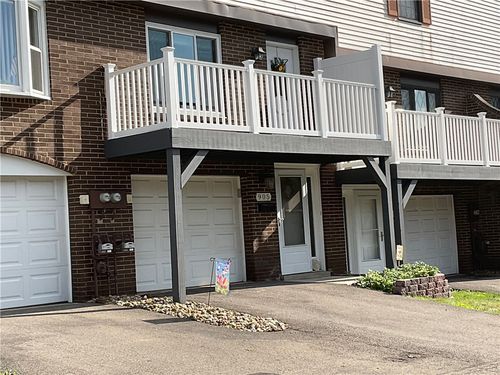 905 Camelot Dr, Pittsburgh, PA, 15237-4917 | Card Image