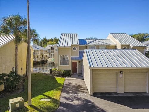 13022 Arborview Pl, TAMPA, FL, 33618-2910 | Card Image