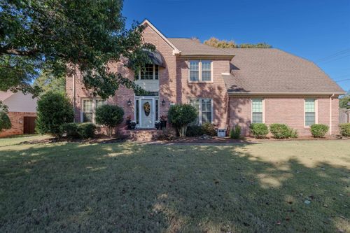 2207 Jennifer Ave, Muscle Shoals, AL, 35661-2637 | Card Image