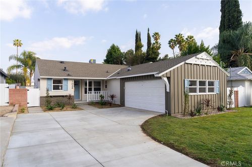 7048 Mclennan Ave, Lake Balboa, CA, 91406-3727 | Card Image