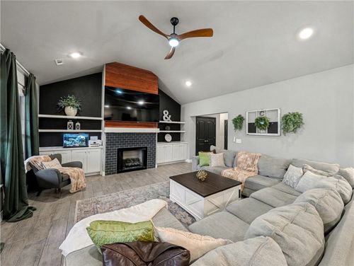 921 W Ashmore Landing Loop, Centerton, AR, 72719 | Card Image