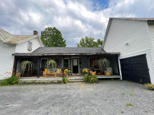 37 Maple St, Bradford, VT, 05033-8891 | Card Image
