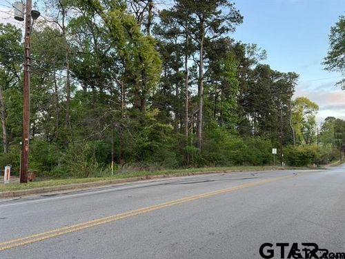 2721 S Donnybrook Ave, Tyler, TX, 75701-7018 | Card Image