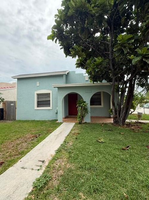 5003 Garden Ave, West Palm Beach, FL, 33405-3115 | Card Image
