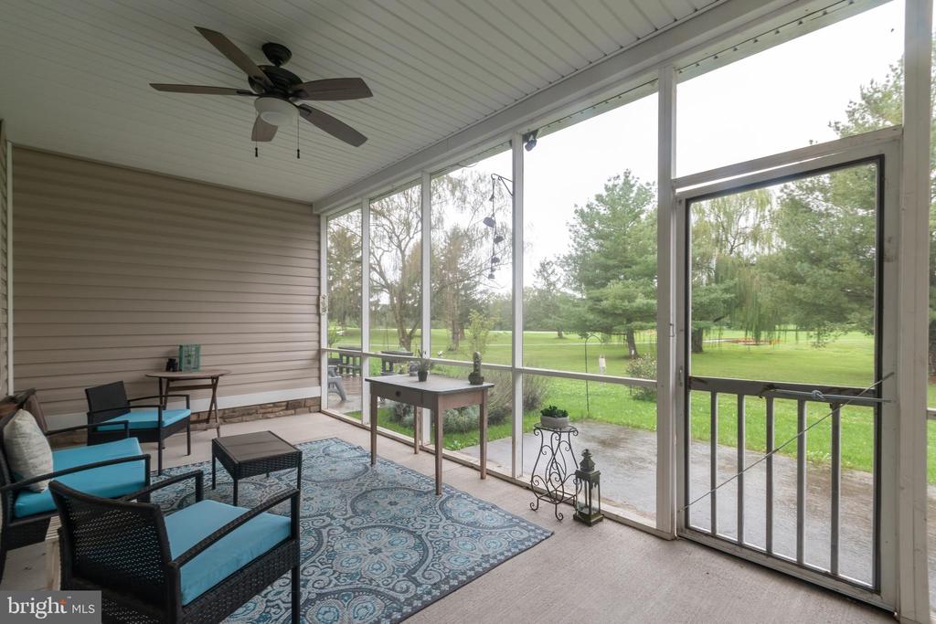 Baltusrol Dr, Charles Town, WV 25414