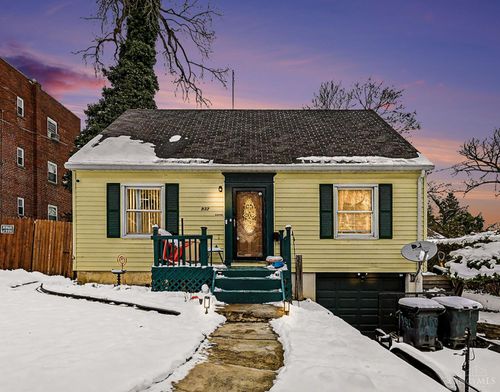 932 Lexington Ave, Cincinnati, OH, 45229-2726 | Card Image