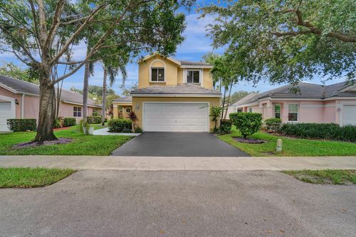 2940 Myrtle Oak Cir, Davie, FL, 33328-6736 | Card Image