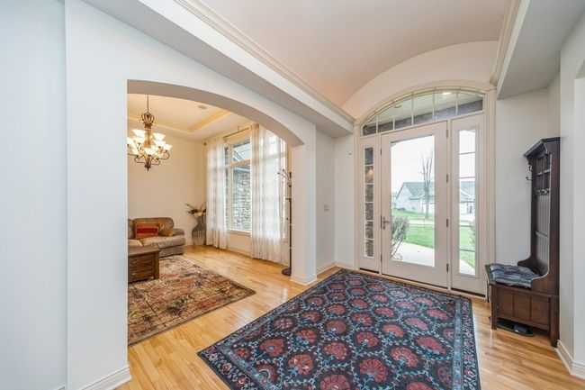 9289 Winterberry Ct, Home with 4 bedrooms, 4 bathrooms and null parking in West Des Moines IA | Image 4