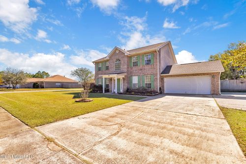 4608 Pinehaven Dr, Ocean Springs, MS, 39564-8799 | Card Image