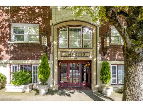 20 Nw 16th Ave, Portland, OR, 97209-2626 | Card Image